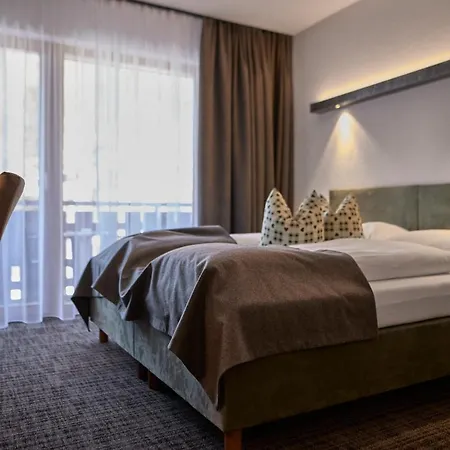 Panoramahotel Fliesserhof