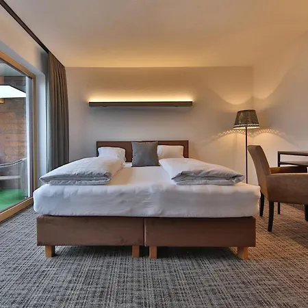 Panoramahotel Fliesserhof 3*