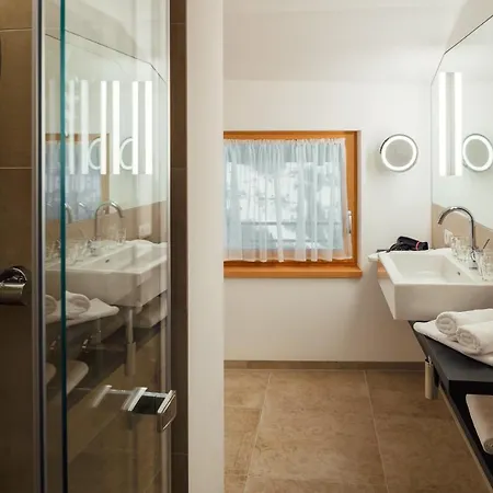 Hotell Panoramahotel Fliesserhof 3*