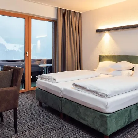 Hotell Panoramahotel Fliesserhof 3*