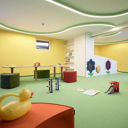Panoramahotel Fliesserhof فندق 3*