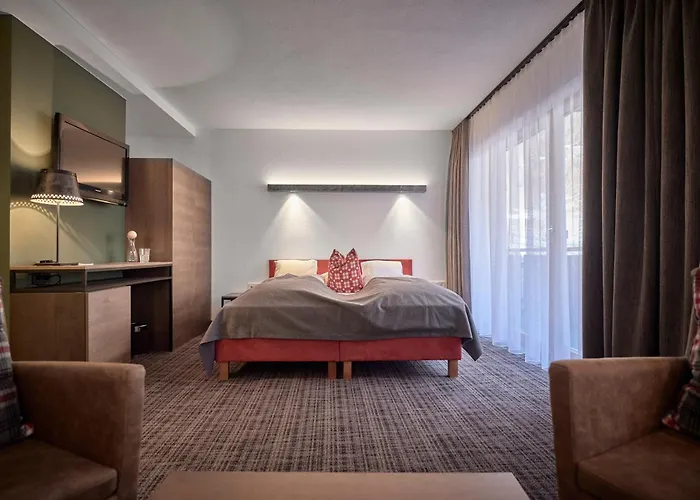 Panoramahotel Fliesserhof 3* Fliess